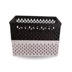 Caja organizadora rectangular impresa en 3D con patrón de lágrimas caladas, disponible en color negro y blanco, apiladas